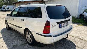 Ford Focus Kombi 1.8 TDCi Ghia - 7