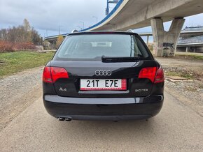 Audi A4 Avant 2.0 TDI - 7