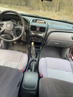 Nissan Almera - 7