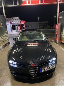 Alfa Romeo 159 1.9JTDm - 7