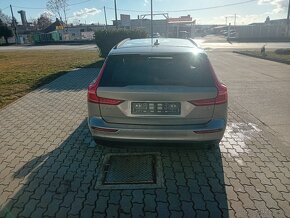 Volvo V60 D3 Momentum AUT DPH - 7