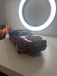 Mercedes Sl550 cabrio 1:18 - 7