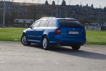 Škoda Octavia Combi 2.0 TDI RS - 7