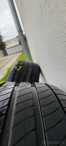 Pneu Michelin Primacy 4/ 235/45/r20 - 7