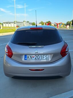 Predám Peugeot 208 1.4 vti - 7