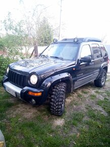 Jeep cherokee kJ - 7