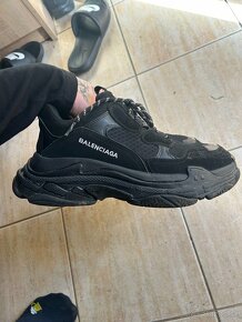 Balenciaga Triple S - 7