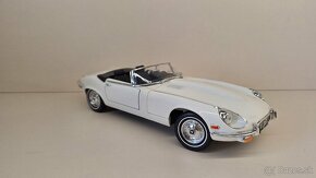 1:18 JAGUAR E-TYPE - 7