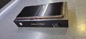 Samsung Galaxy Z Flip 4 - 7