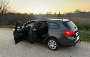 Opel Astra J Sport Tourer - 7