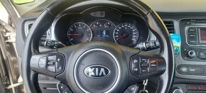 Kia Carens 7 miestna - 7