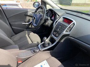 Opel Astra Tourer 1.7CDTi 92kW, diesel, Rok výroby 2011 - 7