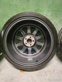 5x100 r17 RH  205/40 r17 - 7