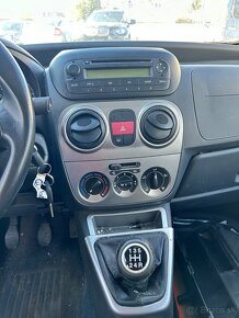 Fiat Qubo 5 miestne 1.3jtd poškodený motor - 7