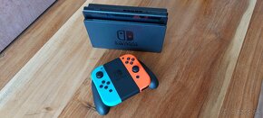 Nintendo Switch s Dockom na televizor a puzdrom - 7