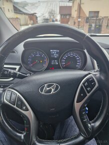 Hyundai i30 1.6 CRDI 16V - 7