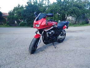 Yamaha FZS 600 Fazer - 7