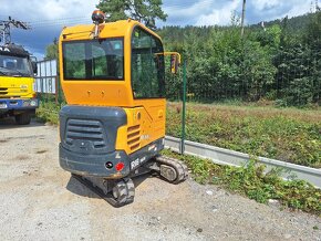 Bager Hyundai R18-9AK hmotnosť 2T - 7