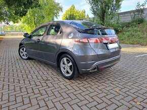 HONDA Civic 1.4i Vtec - 7