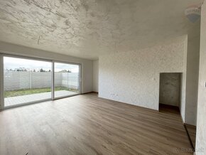 NA PREDAJ: 4 IZBOVÝ DOM NA KLÚČ, POZEMOK 152m2, DUNAJSKÁ STR - 7