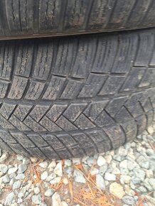 245/35r20 zimne - 7