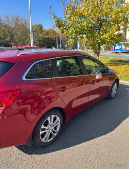 Kia ceed 1,6 CRDi Platinum - 7