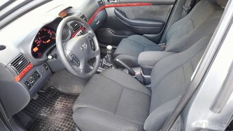 Toyota Avensis Combi 2.2 D-4D - 7