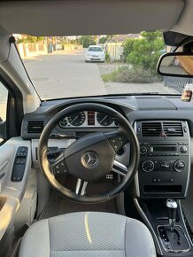 Predám Mercedes Benz b 180 - 7