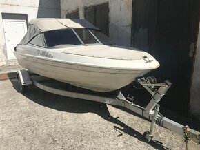 Predám motorový čln Bayliner,  motor mercruiser 3,0 - 7