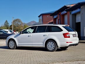 Škoda Octavia Combi 2.0 TDI Style DSG - 7