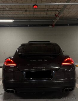 Porsche Panamera 4S - 7