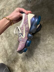 Nike Air VaporMax Flyknit 3 - 7