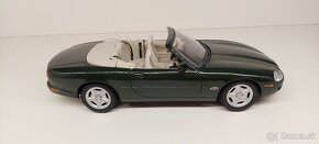 1:18 JAGUAR XK8, 1 - 7