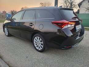 Toyota Auris Touring Sports 1.6 l D-4D S&S Executive - 7