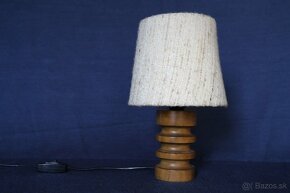 Retro stolová lampa s dreveným stojanom - 7