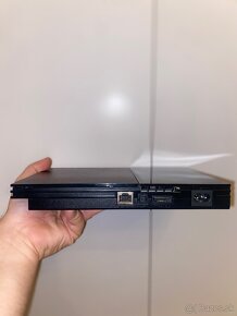 Playstation 2 Slim + hry a dva originál ovládače - 7