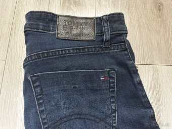 Pánske,kvalitné džínsy Tommy HILFIGER - veľkosť 31/34 - 7