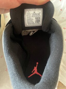 jordan 4 RM - 7