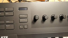 Native Instruments Komplete Kontrol A25 - 7