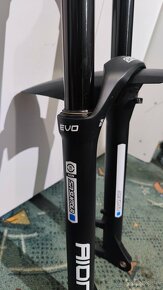 SR Suntour Aion EVO 160mm Boost 29" - 7