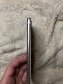 iPhone SE 2020 64GB - 7