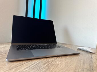 MacBook air m2 15 inch - 7