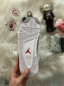 Jordan 4 - 7