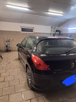 Peugeot 308 1.4 i - 7