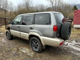 Rozpredám nissan terrano 2.7 diesel  2001 - 7