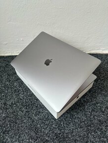 Apple MacBook Pro 15" CTO 2019 Space Gray - 7