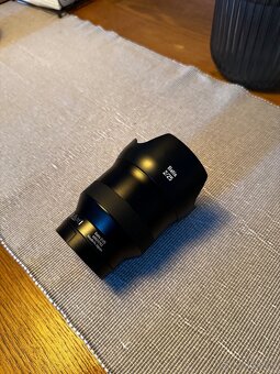 Zeiss Batis 25mm f2 - 7