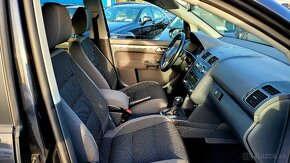 Volkswagen Touran 2.0 TDI Comfortline DSG - 7