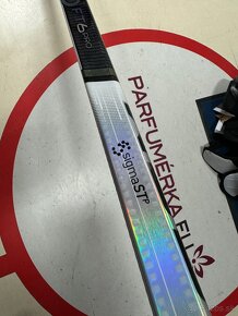 UPLNE NOVA PROFI HOKEJKA MIEROVKA CCM JETSPEED FT6 PRO BERGM - 7