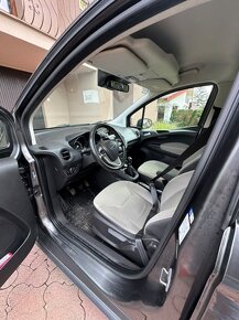 Ford Tourneo Courier 1.5 - 7